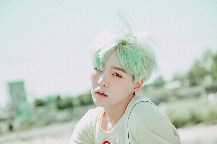 SuARMY46937012's tweet photo. Làm ơn hãy lấy lại công bằng cho YOONGI
#justiceforSugaBts
#videoerror
#unfairforsuga
#WeneedanapologyfromKBS
@KBSWorldTV https://t.co/rFCJUUNeox