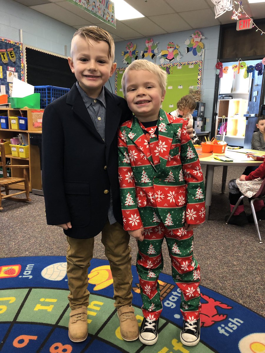jillthemouse's tweet photo. Coming back to school in style! Happy 2019!  @HTPrimary https://t.co/VT8CTvmGKA