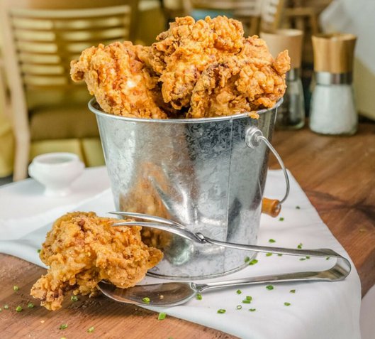 yourwalden's tweet photo. CATER WALDEN - Super Bowl https://t.co/Jv68MDNGgf https://t.co/pG4vFWs9ec