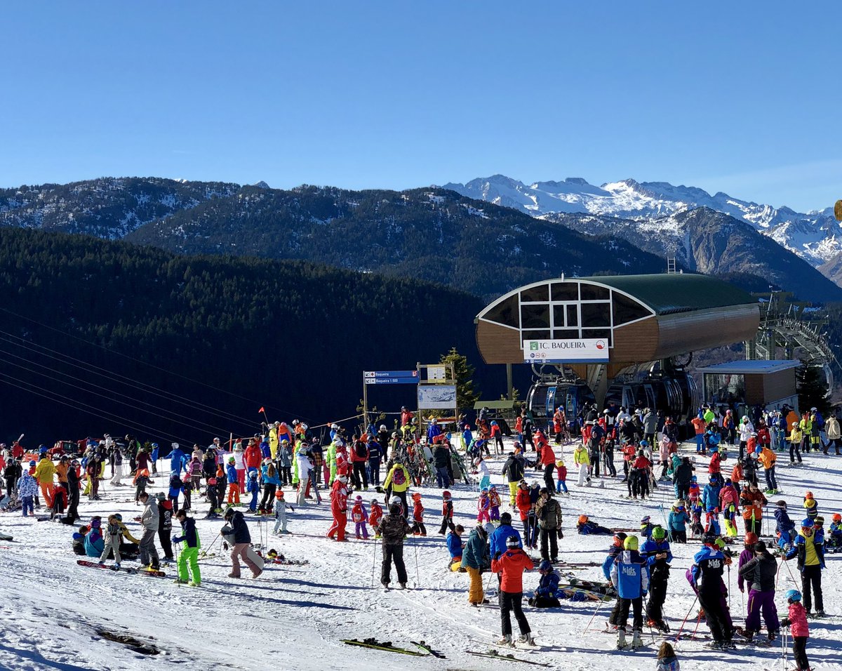 wellbourne_es's tweet photo. Y después de un ⛷ intensísimo 🏂 día en pistas de @baqueira_beret 🏔
¿Qué te apetece cenar?🤨
👉 https://t.co/aG5xWiHvna https://t.co/BqssTFObc8