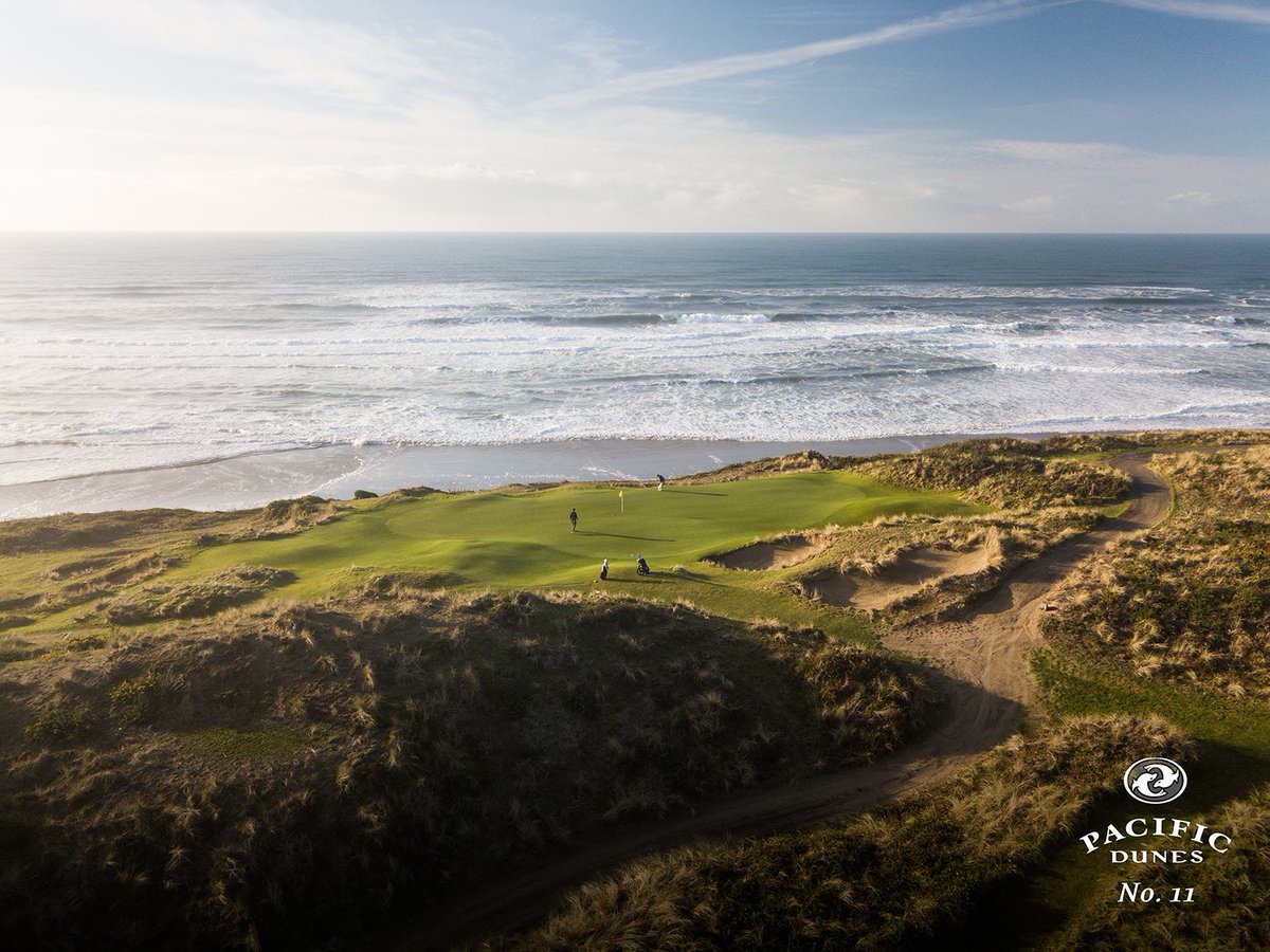 BandonDunesGolf's tweet photo. Those that know it's worth the gamble can find some amazing weather during the winter months on the South Coast of Oregon.  #WinterGolf #PacificDunes No. 11 https://t.co/WdRIUXSM0b