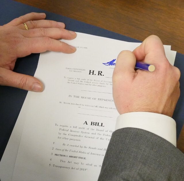 RepThomasMassie's tweet image. It’s official! I just reintroduced my bipartisan bill to audit the Federal Reserve.  #auditthefed