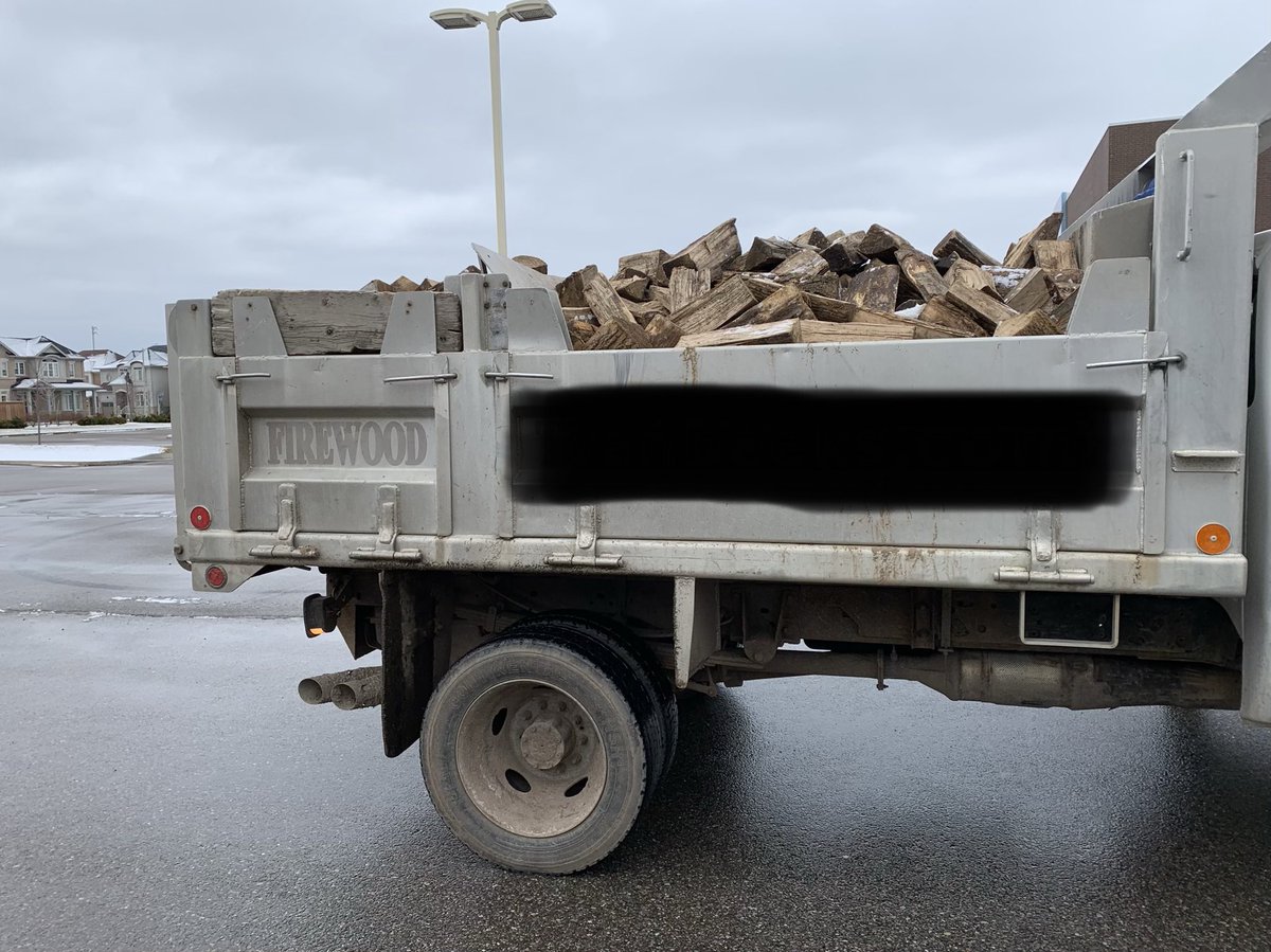 HRPSCMV's tweet photo. This truck and load of firewood was stopped on Dundas Street in the @cityburlington The load security issue can be very dangerous to other motorist and pedestrians. Please secure you loads before leaving the yard. #secureyourloads #cargosecurement ^pm https://t.co/jX5lzpS9e6