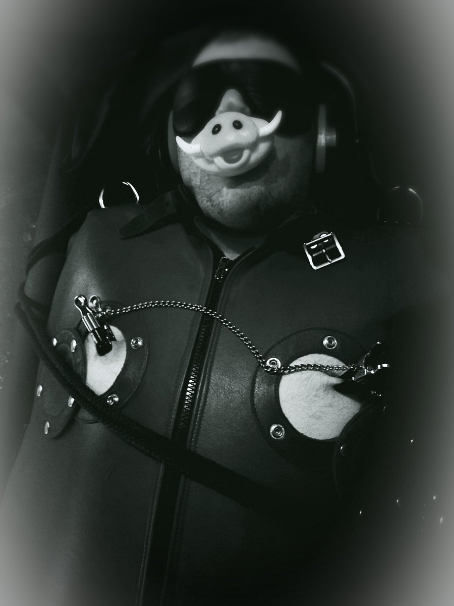 Mrssamantha963's tweet image. 👠 een glimps van een leuke bijzondere #bdsmsessie @SM_Palace #itwasfun 😀🤩 #totalenclusure #opsluiting #cbt #Femdom #vernedering #orgasmcontrole #tepelspel