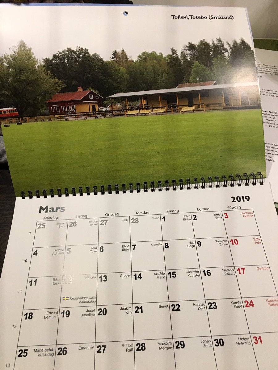 Jacob54974591's tweet photo. Kan va den vackraste platsen på jorden ! ❤️😉 tack @idrottsplats  för en fin kalender ! https://t.co/qzvAgycmmC