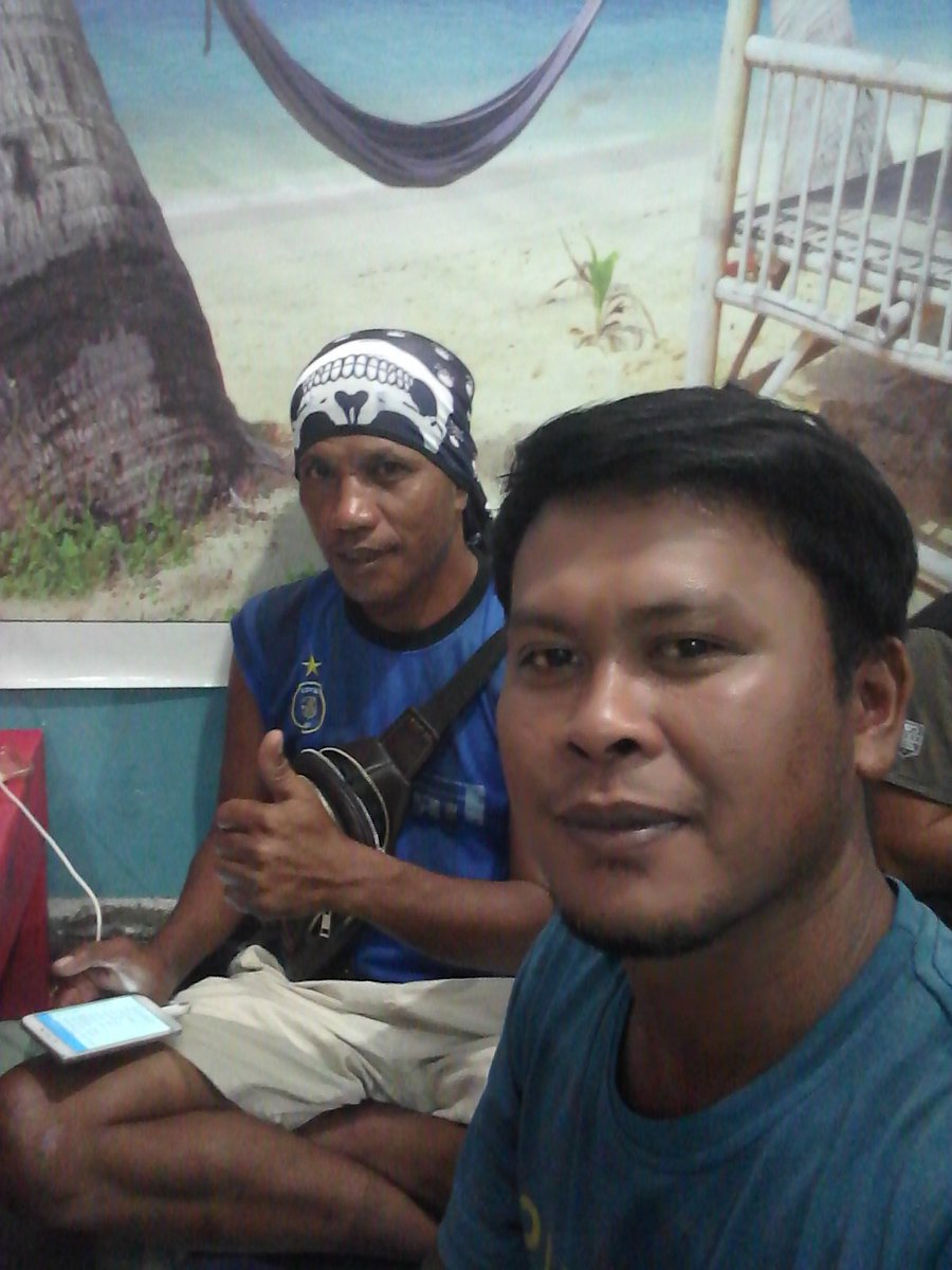 Santai nunggu antrian