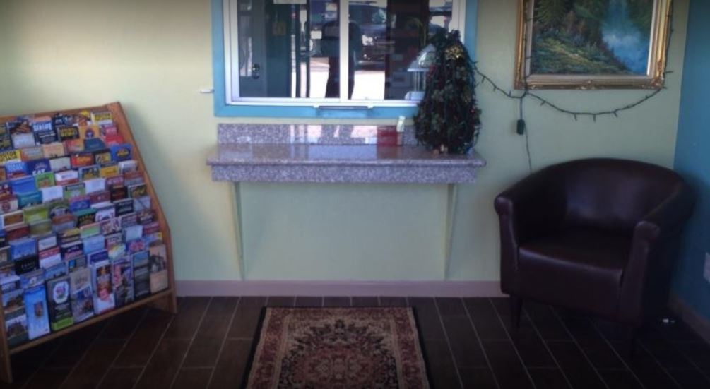 BudgetInn_TX's tweet image. Looking for something to do while your in town?  Be sure to look through the brochures we have available at our front desk! There's plenty to see in our historical city! #BudgetInn #FortWorth #TX