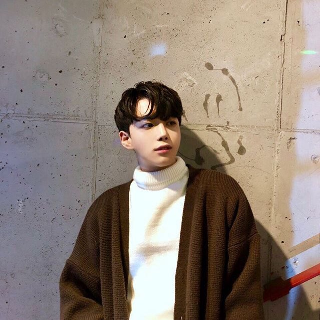 UlzzangDaily's tweet photo. Name: Kim Shin Do 
Instagram: _sincook

#KoreanBoy #KoreanUlzzang #Oppa #UlzzangBoy #Ulzzang ✨ https://t.co/pG4EC2qqdd