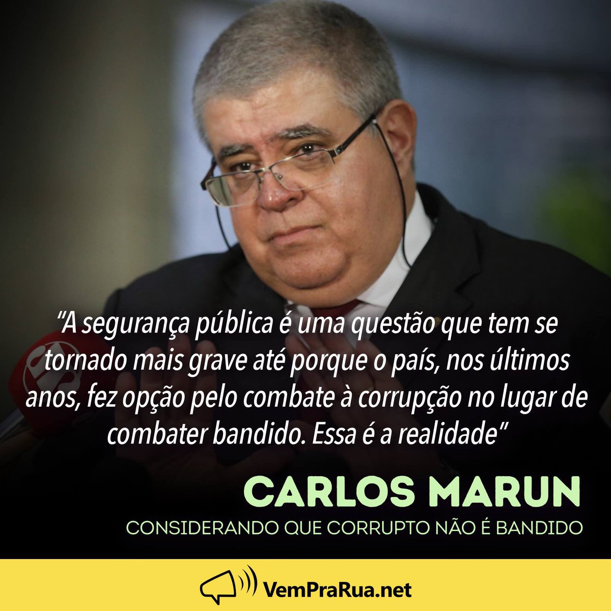 _vempraruasp's tweet photo. Vale lembrar da pérola de Marun ao considerar que corrupto não é bandido. Será que o lugar dele é como Conselheiro de Itaipu, Bolsonaro? #MarunNão https://t.co/9YMhmViKzz