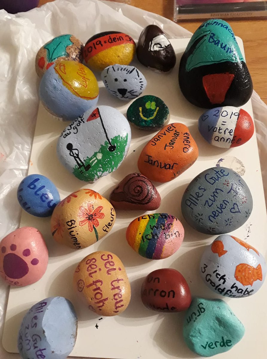 Happy New Year to all LanguageStoners! The start of the year heralds new stones, some of which have already be left for the folk of Bramley to find. #LanguageStones #MFLTwitterati #langchat