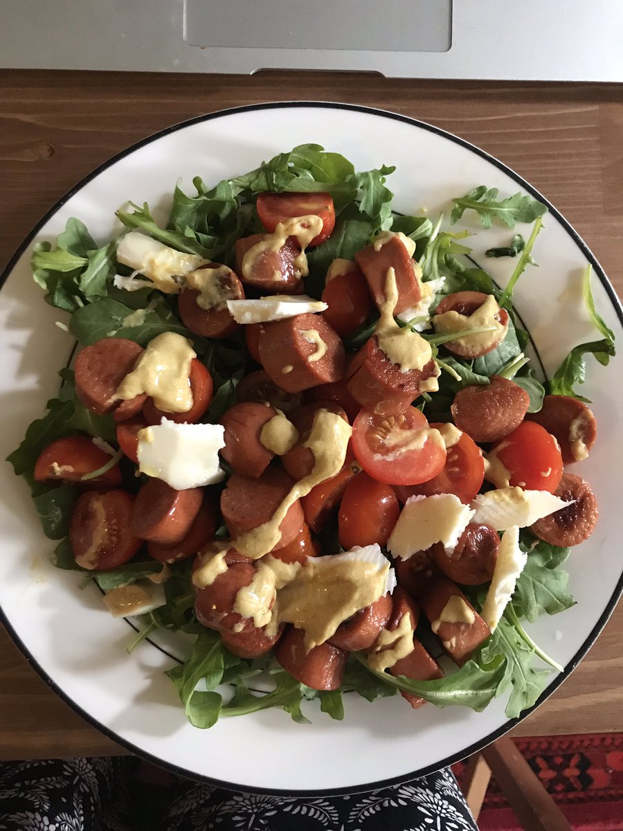 maialodon's tweet photo. You may be interested to hear that I’ve discovered the secret to loving salad and it is hot dogs https://t.co/zsomHVHf8M