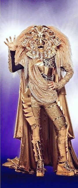LadyMgbemena33's tweet photo. @ladygaga  on the show #maskedsinger are you the #maskedlion ? 🤔 https://t.co/JtU3mwDK4b