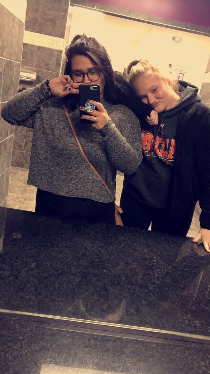 vegetariantrash's tweet photo. HAPPY BIRTHDAY ILY AND HOPE UR DAY IS FANTASTIC U DESERVE THE BEST 💓🎉 https://t.co/yxM4bc3Pj0