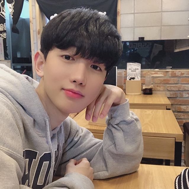 Ulzzang Boys &#10024; (@UlzzangDaily) / X