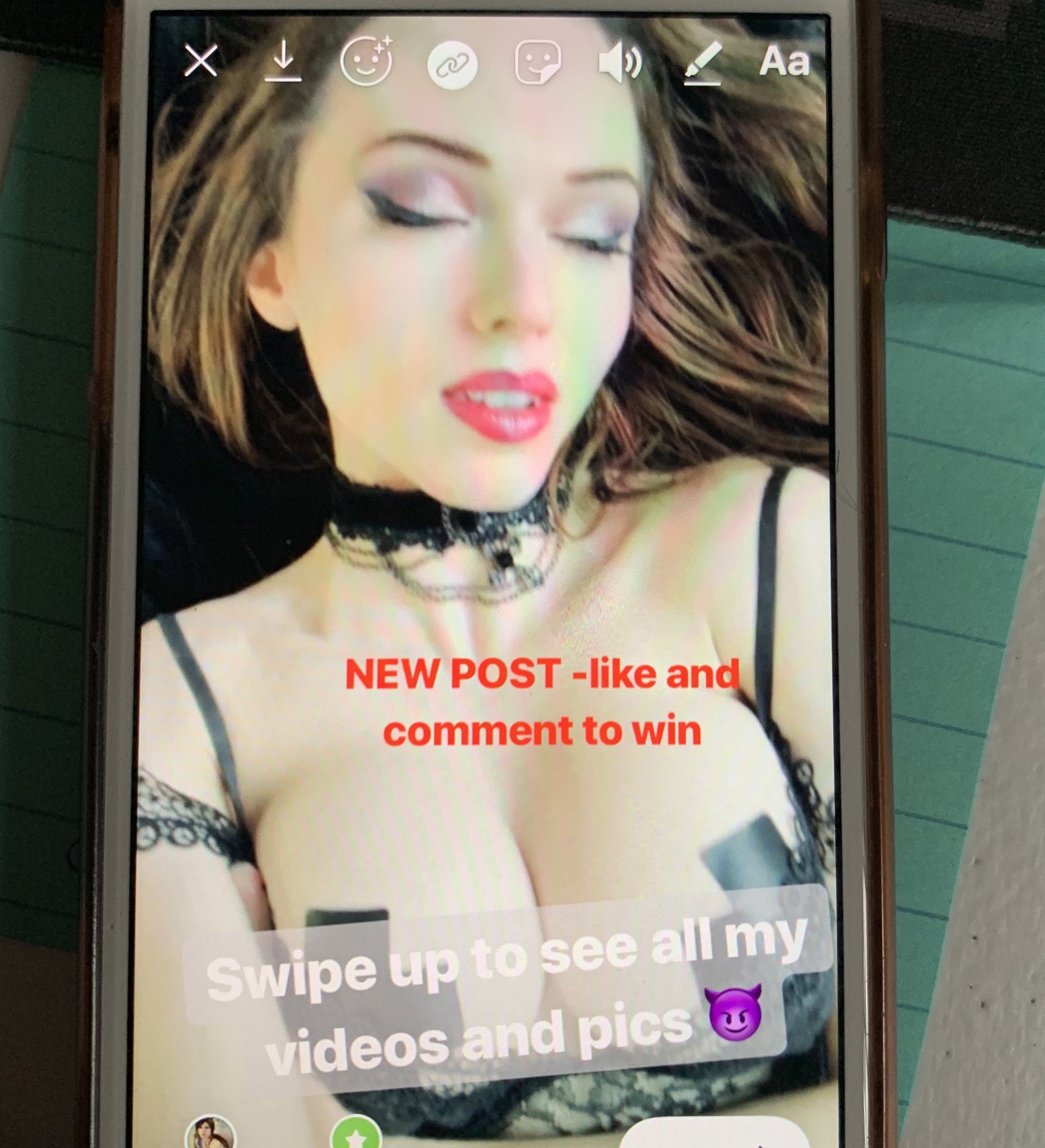 Amouranth snapchat pics