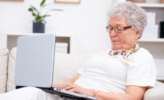 vallejosjose's tweet photo. "El 70% de los mayores de 60 años tienen conexión a Internet. Un 80% de los mayores de 60 años leen la prensa on line... El #MayorDigital es ya una realidad..." https://t.co/CFXbdRPHrf vía @GeriatricArea #ElJubiladoDelSigloXXI #NuevasTecnologías #JueGenteChachi3Ene https://t.co/Dy3doALssn