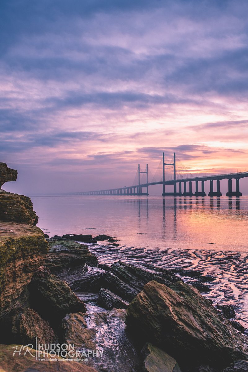 HRHudsonPhoto's tweet photo. @AP_Magazine Prince of Wales bridge, over the river Severn at sunrise https://t.co/9sq4q7HIRn