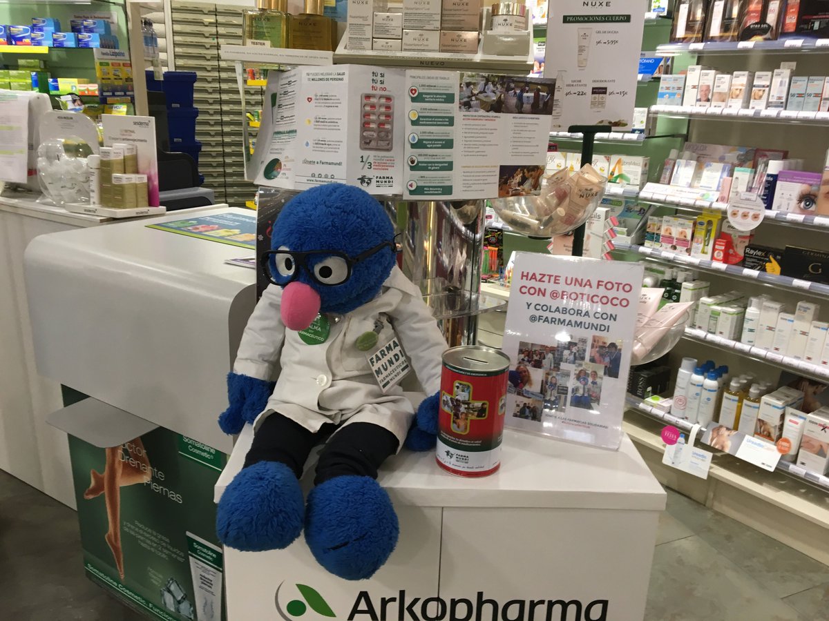 MasFarmacia's tweet photo. Ha llegado @Boticoco! Estará unos pocos días,pues es tan grande su viaje #BoticocoONTOUR que aún le quedan muchas farmacias por visitar de toda España.
Pásate por la farmacia, hazte una foto con #Boticoco y colabora con @farmamundi para ayudar a los más necesitados
¡Os esperamos! https://t.co/rCUoVGYzTO