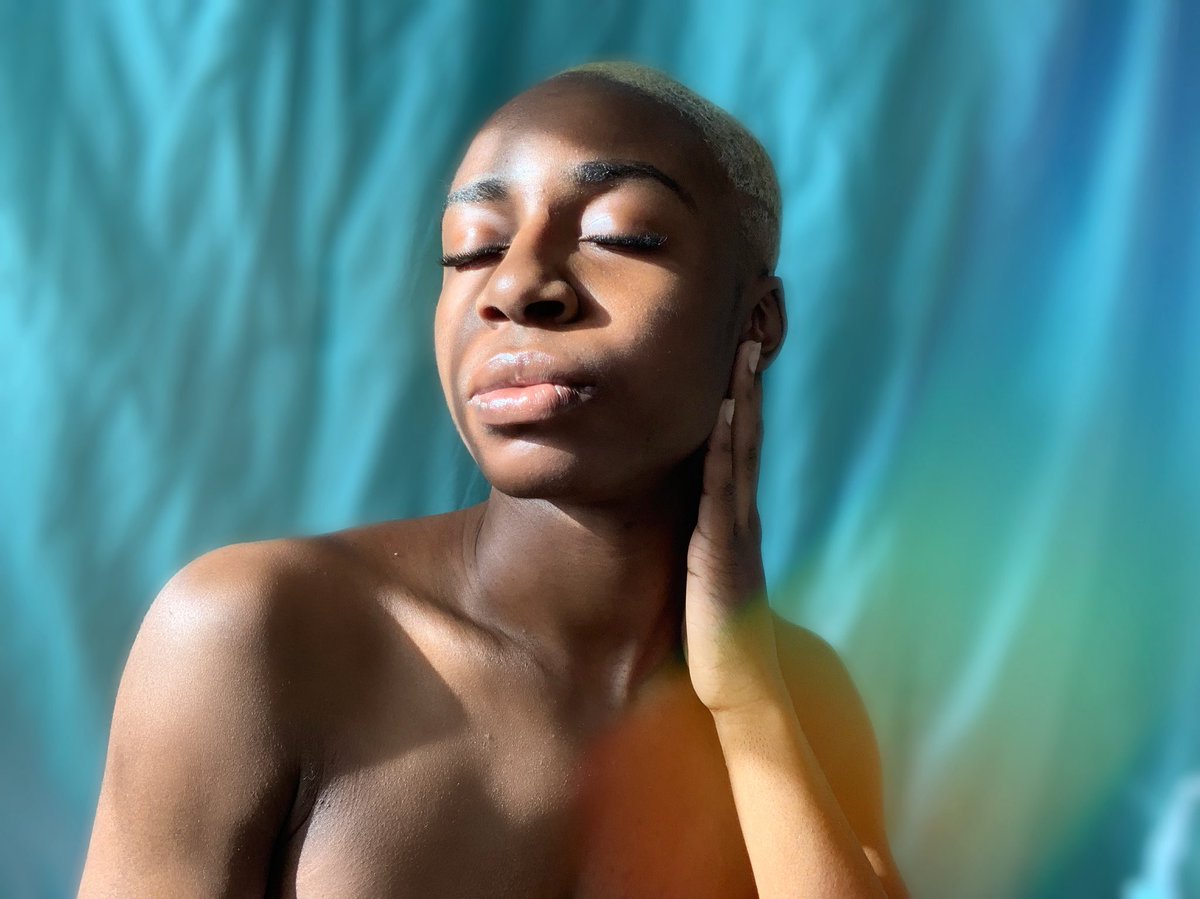 supernaira's tweet photo. i think there’s something in the water #ShotOniPhoneXSMax https://t.co/4v1CxUhQv5