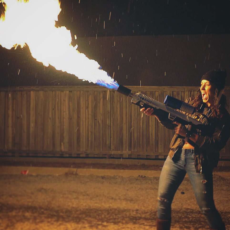 Hi <a href="/elonmusk/">Elon Musk</a> 👋🏻🇨🇦