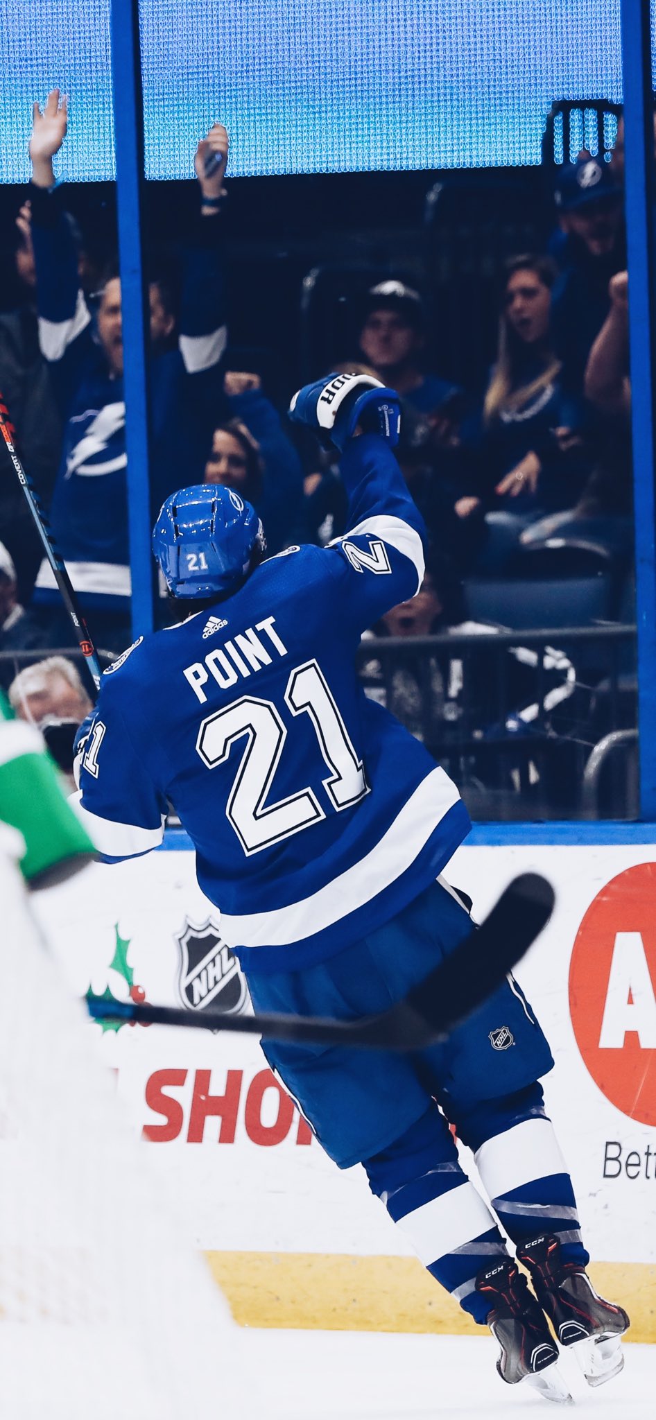 Tampa Bay Lightning on X: Ok trying something a little different for  wallpapers! The idea here is the first one – lights off – goes as your  lockscreen and you open your