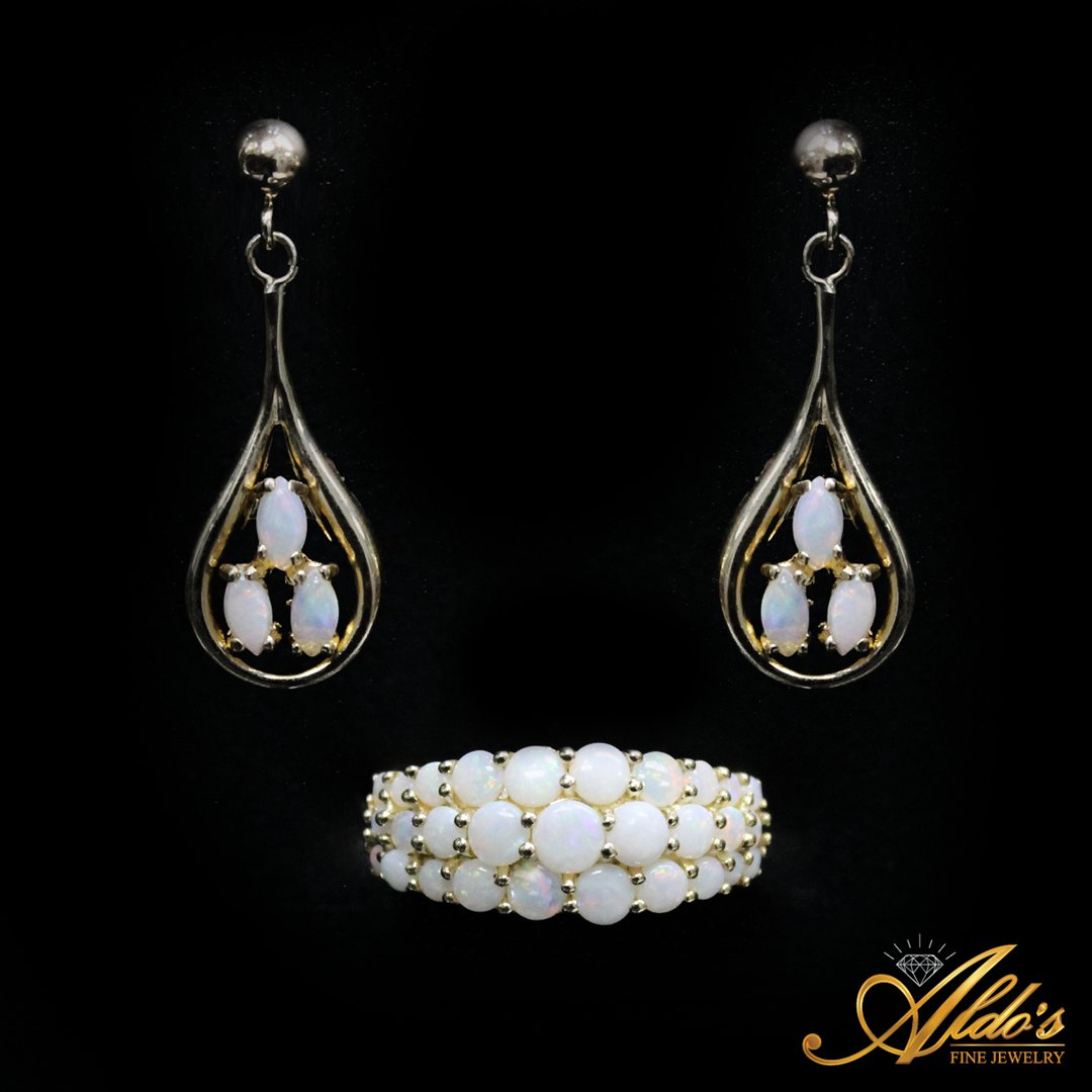 aldosfinejewel's tweet photo. This amazing opal #earrings and #ring set is just what she needs to start this 2019! ✨😊 Visit us at 4662 S Kirkman Rd 32811 Orlando, FL, and find this and more Jewelry that we have available for you!
#jewelrydesign #diamonds #opal #gemstone #gemlover #amazingring #gift https://t.co/xo6ooh9fCT