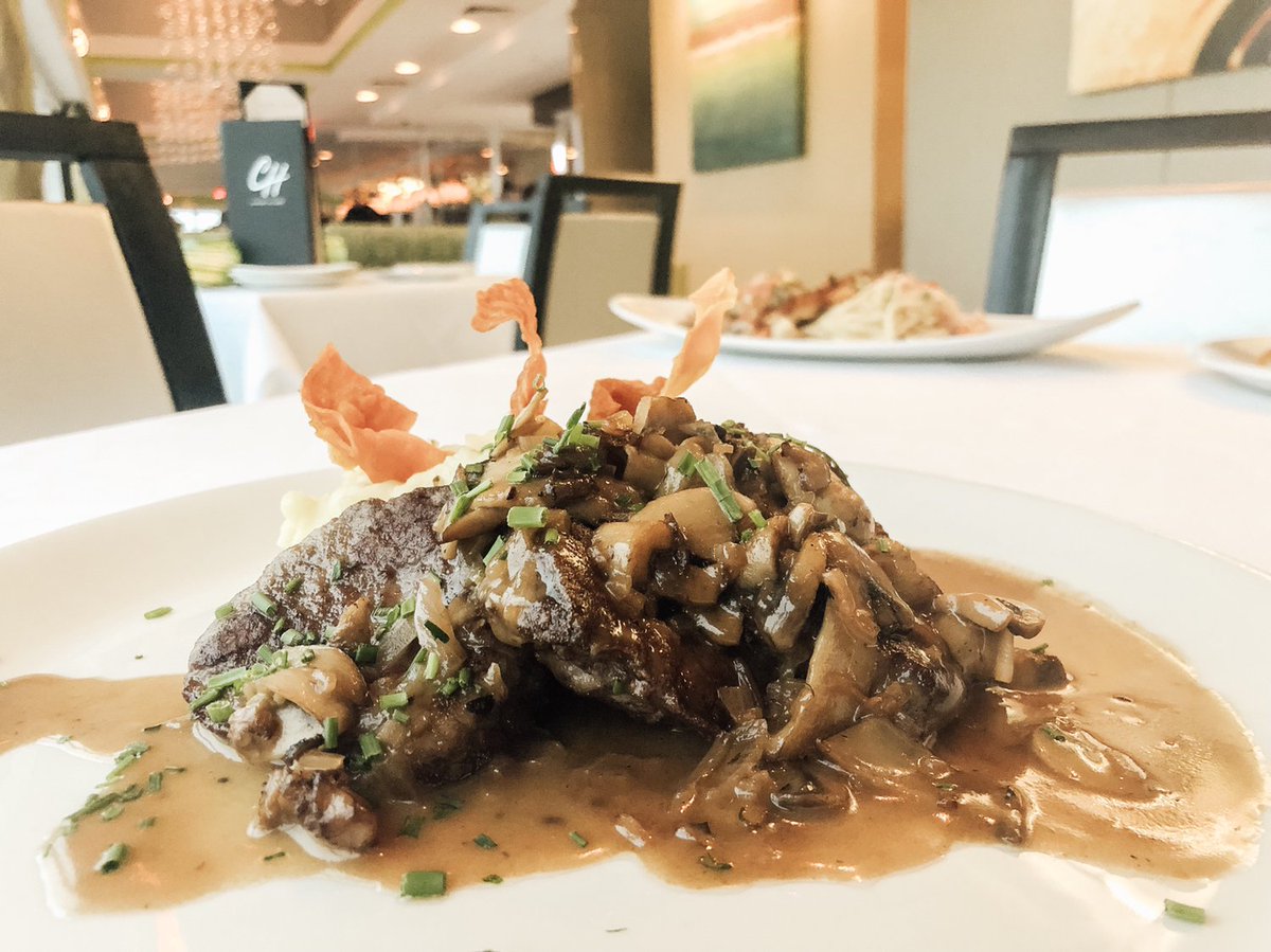 goldennuggetac's tweet photo. Start your night with a soup or salad. Then move onto one of our brand new #ThreeOfKind winter dishes (we LOVE the Steak Marsala) and complete the meal with a Peanut Butter Ice Cream Sundae or Mud Pie! Enjoy it ALL for just $29 Monday-Friday & Sunday 4-6PM. #ChartHouseAC https://t.co/bTlkypIyCB