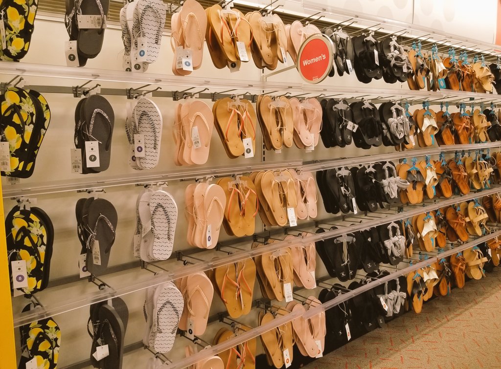 Kim Lewis tweet media