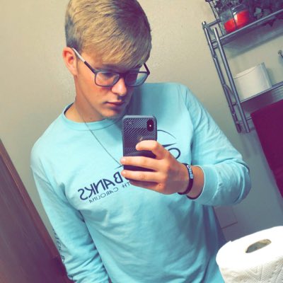 laceupkid2's tweet photo. #NewProfilePic https://t.co/JIXPtmaKgf