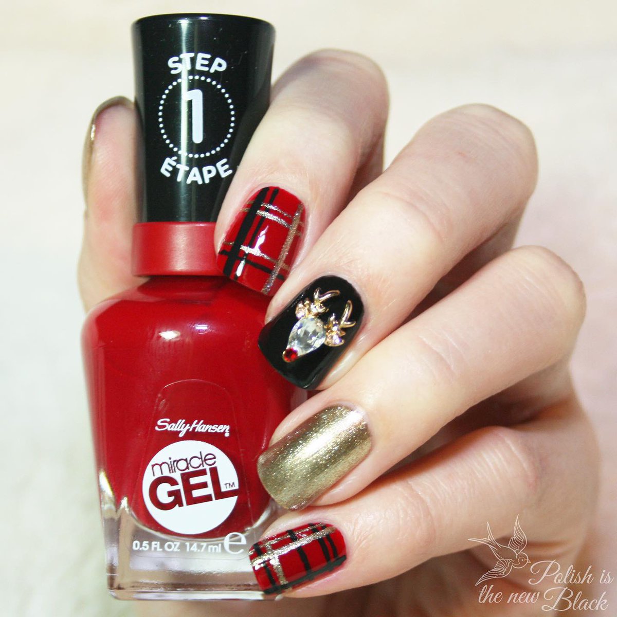 Rudolph Plaid Nails using <a href="/sallyhansenuk/">Sally Hansen</a> bit.ly/2BWQAOX #notd #rudolph #nailart