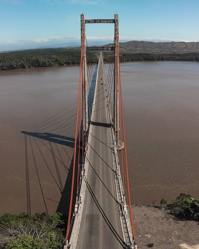 Bridge of broken friendships. .
. 
#bridge #costarica #descubrecostarica #aerialphotography #dronephotography #shotondji #picoftheday #arquitecture #river #roadtrip bit.ly/2FbypbB