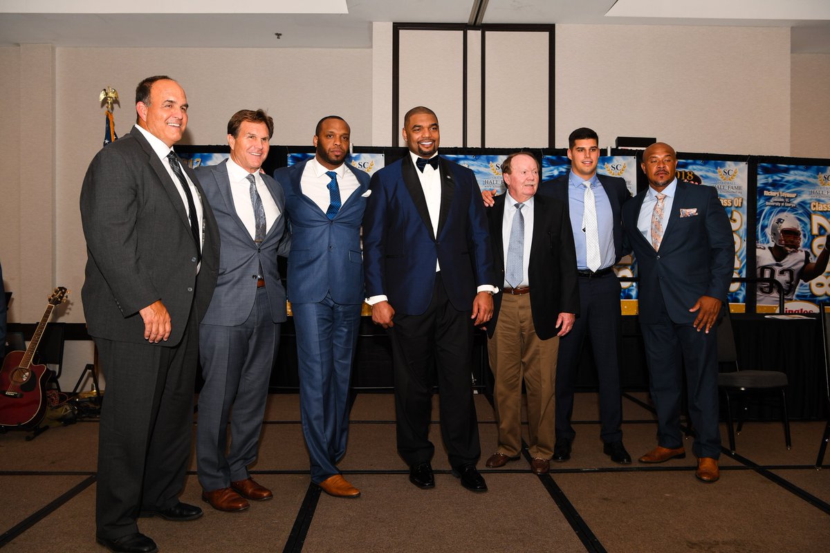 SCFootballHOF's tweet image. #TBT One of our favorite pictures from the 2018 year! #SCFHOF18 #Remembering2018 #BuildingOn2019 #SCFHOF19
Picture by @DGroomsPhoto /SCFHOF