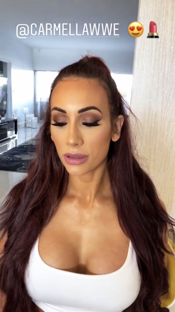 ElegantlyBella's tweet photo. I love my make-up 😍💄 https://t.co/2iRd1HIx2d