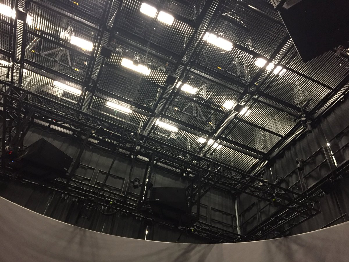 philartatVT's tweet photo. Excited to learn about the Cube system @ICATatVT!! Envision a project to fuse robots, theatre, 360β screen, and spatial audio!! https://t.co/sTsUUdo0Vh