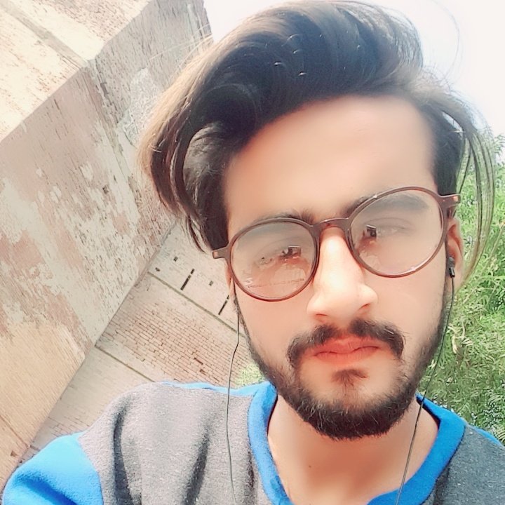 Hamii50074682's tweet photo. #NewProfilePic https://t.co/SzbQ5vyhV1