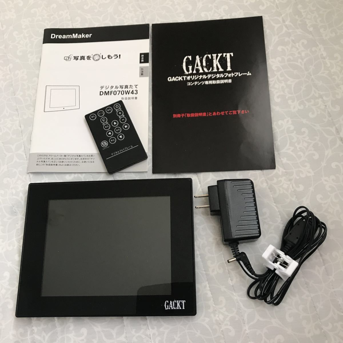 You've seen the bog standard Gackt photo frames, but are you ready for the Gackt digital photo frame?