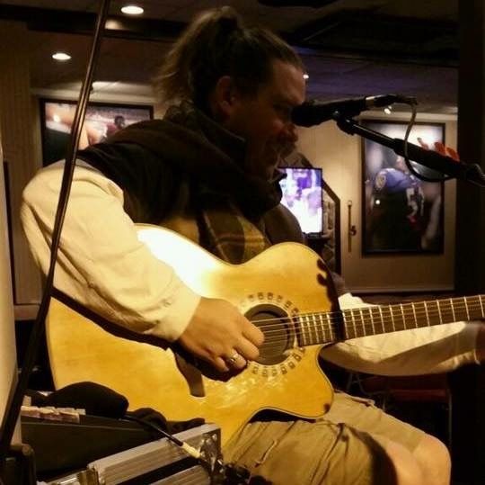 BlackwallAlexVA's tweet photo. Come listen to Kieran Lally at 8pm! https://t.co/yPofPKeMfs
