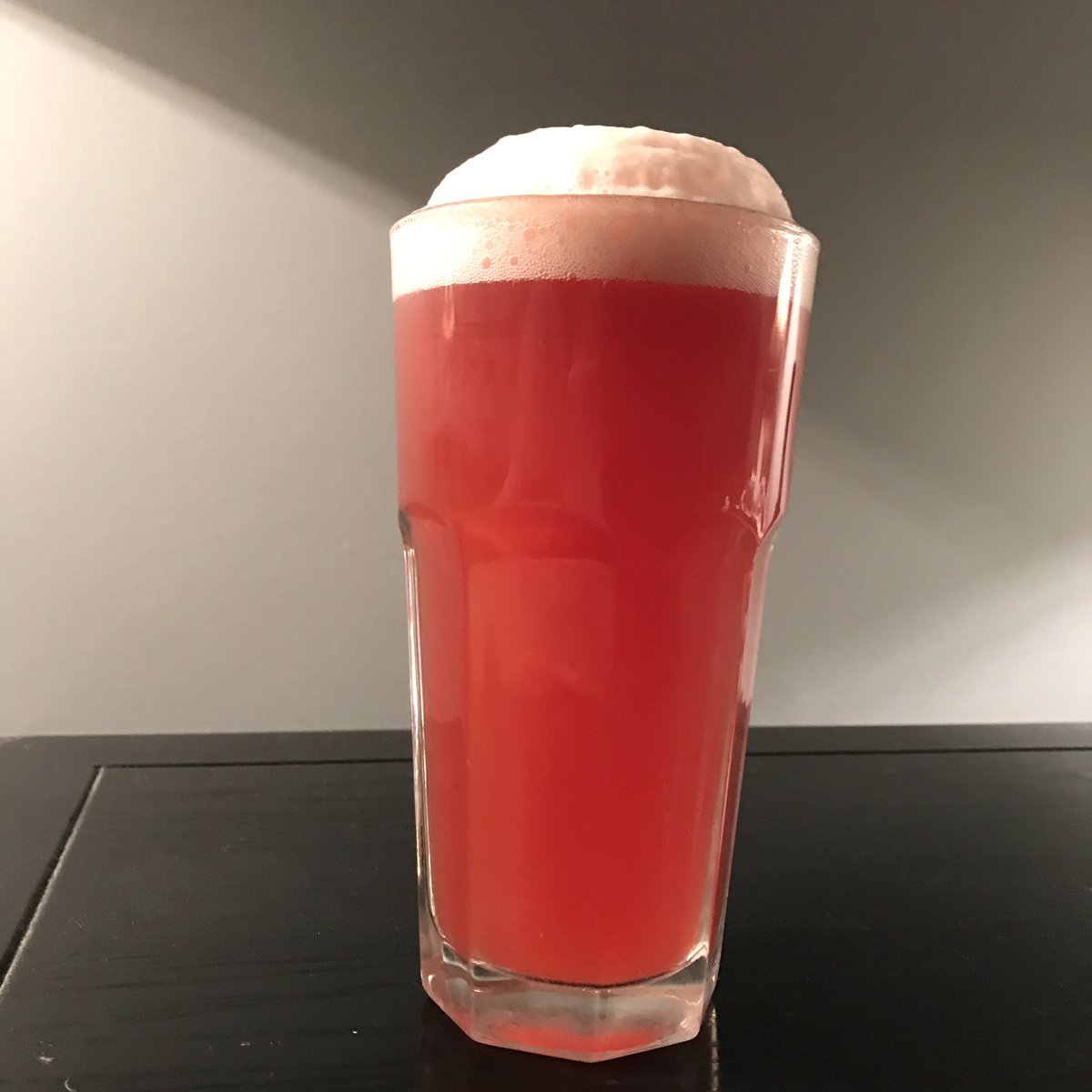 #Blackheath #BlackheathVillage #SELondon #beer #Blackheathvillage 
This Raspberry Vanilla Smoothie IPA just finished carbing.
Lots of real fruit, organic vanilla pods, Pilsner malt, wheat malt, lactose sugar, hops, hops, hops. Crisp, subtle, evolving, pink, creamy head 🤤