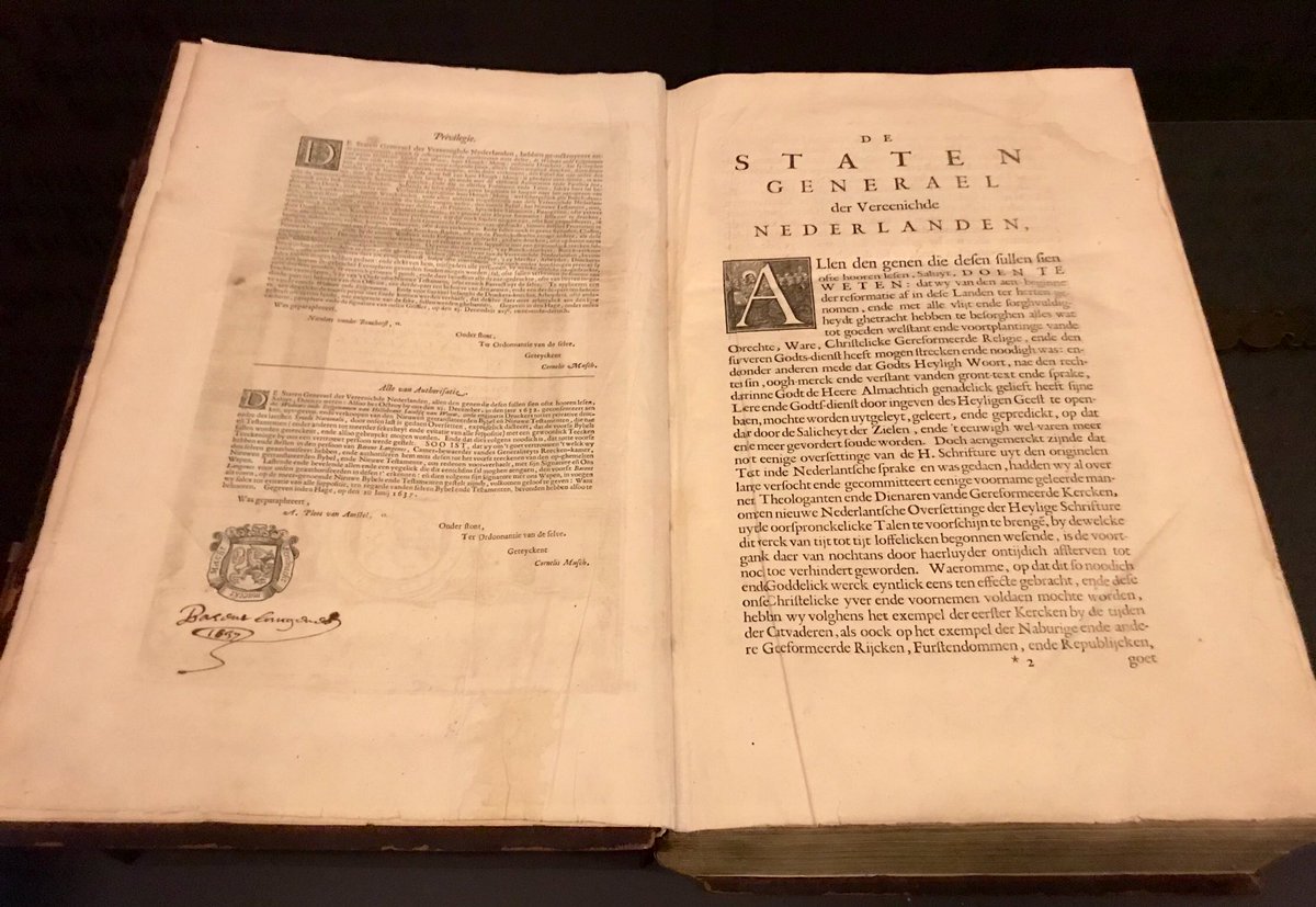 BoerLeen's tweet photo. Eerste exemplaar van de Statenbijbel, 1637, Weduwe Van Wouw (uitgever) en Paulus Aertsz. van Ravesteyn (drukker)
In ‘Werk, bid en bewonder: Een nieuwe kijk op kunst en calvinisme’ Dordrechts #Museum
#synode400 #art #werkbidbewonder #bijbel https://t.co/v4GAIvtj9g