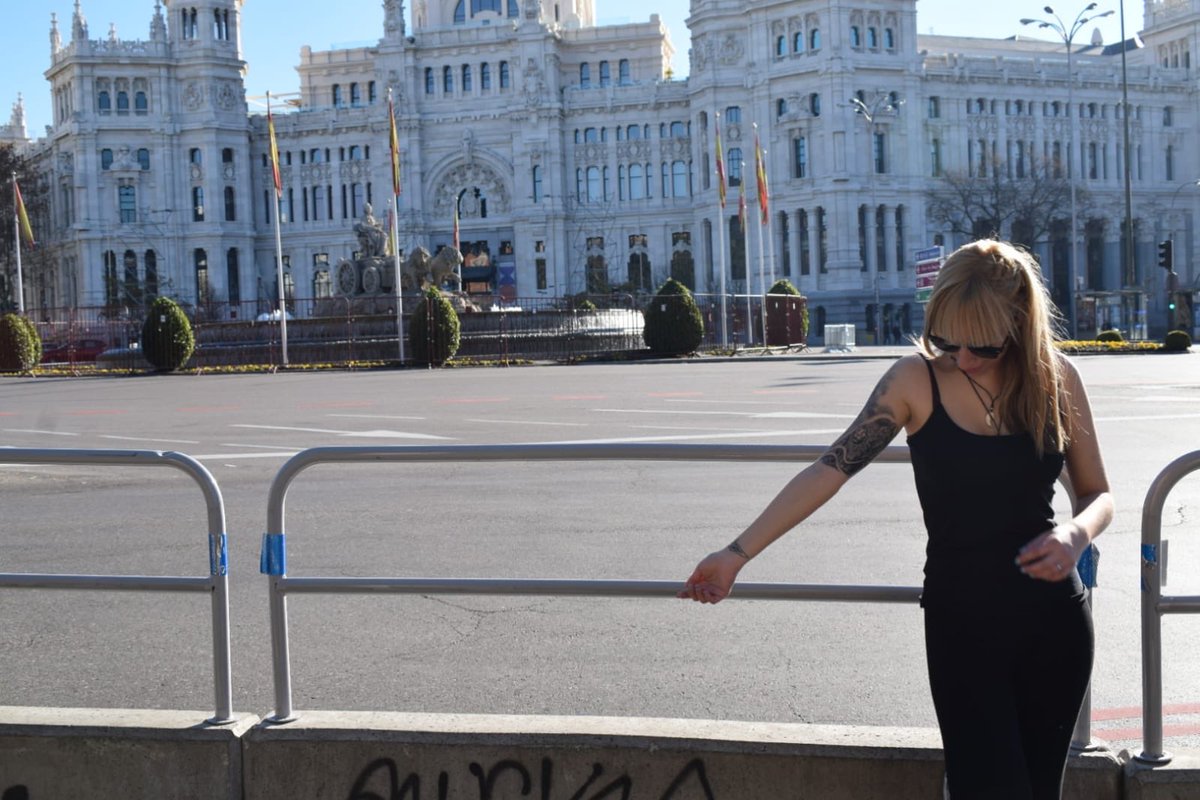 Marlyy21's tweet photo. Por cierto, hace unas semanas me tatué la Cibeles y aunque no dio tiempo a poderla acabar, este momento fue mágico. 💫 https://t.co/oDhtIFil4d