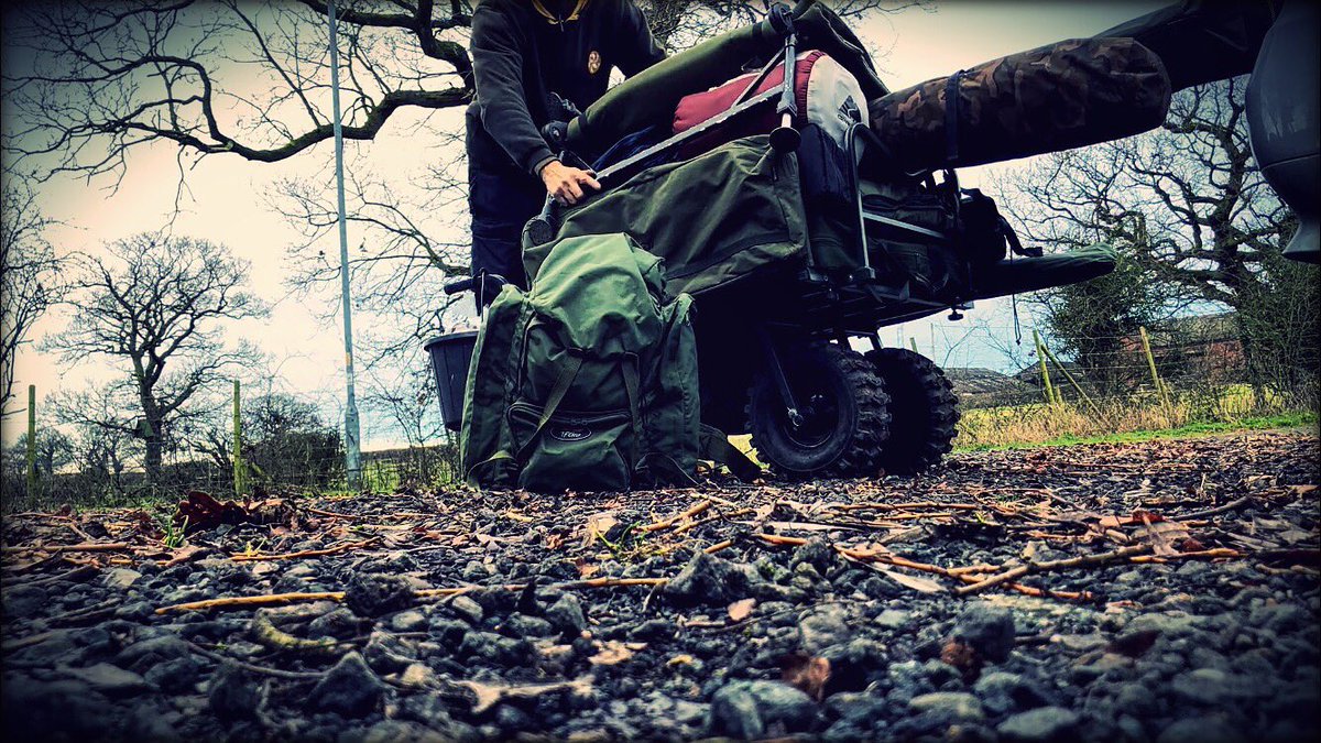 gav_astley's tweet image. Locked and loaded! 👊🏻