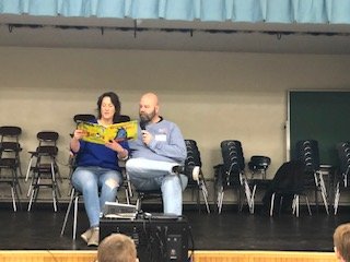CPolniak's tweet photo. Thanks to @TedandAmy for being guest readers for our 4th and 1st graders. A great kickoff for our Rocking Readers Competition. https://t.co/W3RkqQGINw