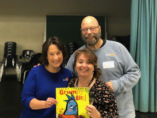 CPolniak's tweet photo. Thanks to @TedandAmy for being guest readers for our 4th and 1st graders. A great kickoff for our Rocking Readers Competition. https://t.co/W3RkqQGINw