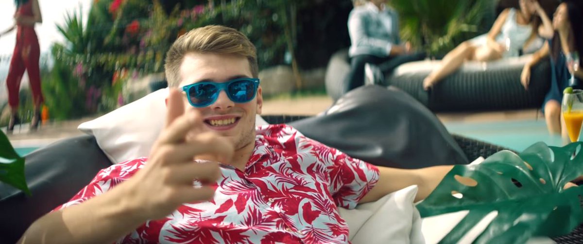 Resultado de imagen de luka doncic sunglasses