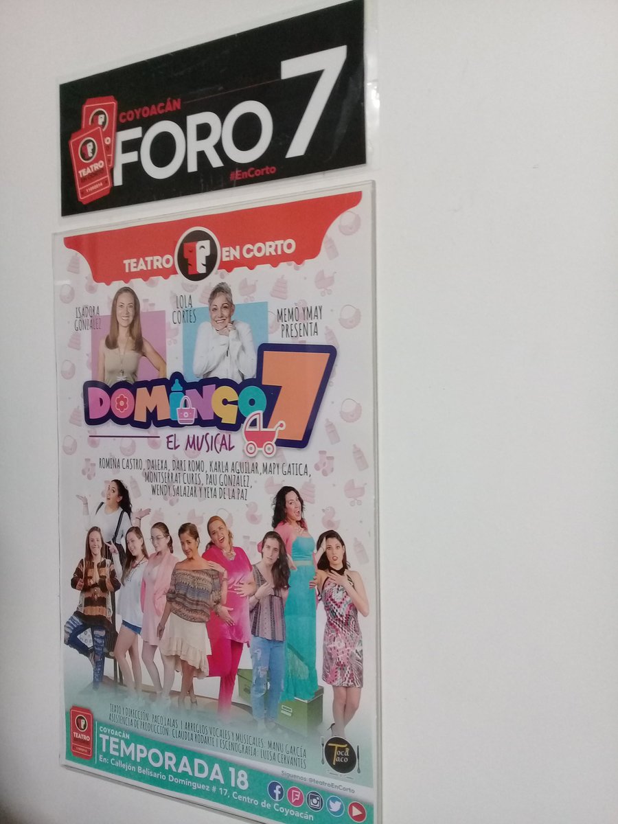 VamosAlTeatr0's tweet photo. #FelizJueves de Teatro 🎭
Hoy 3 de enero podemos ir a disfrutar de...

➡ @Domingo7TC
En 🕋 @TeatroEnCorto
#Coyoacan 
Últimas funciones de Temporada 

Todos #VamosAlTeatro 🗯
Aprovechemos que no hay tráfico https://t.co/qZsyFpuNxS