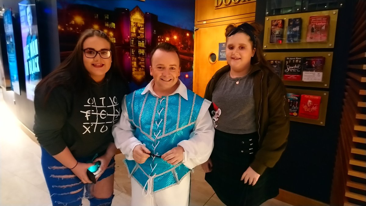 daordre's tweet photo. Brilliant night's entertainment at the Snow White Panto @UCHLimerick. We've pains from laughing! Well done to all the cast &amp; crew @richiehayes2012 https://t.co/uaWm18fRLs