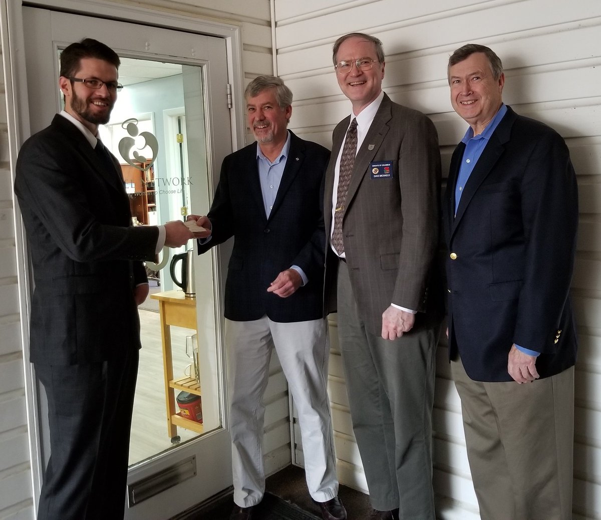 11106K's tweet photo. Presenting the share of our Baby Bottle fundraiser to Steven of Gabriel Network so they can continue their work helping women in crisis. GK Rob Farrell, DGK Dave Michaels, Life Director Joe Peters.
#ExtremelyCharitable #whywemarch https://t.co/QS7zK9A9VT