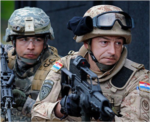 curits6's tweet image. 