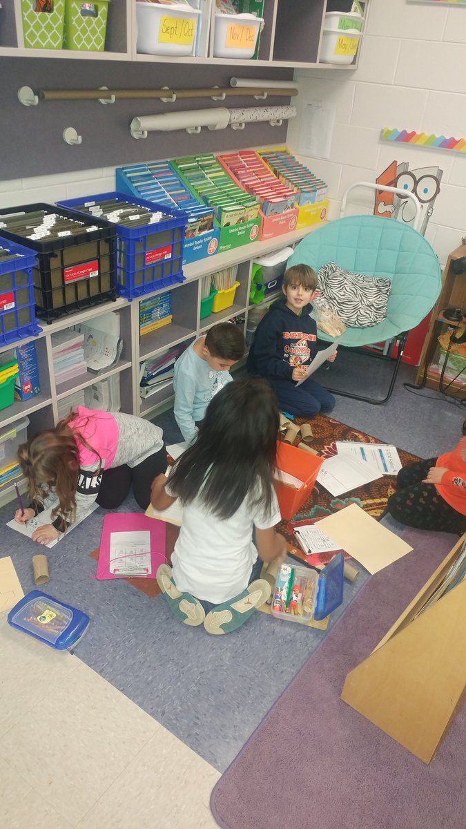 BlandfordMs's tweet image. Great way to start the new year...STEM Stations! #firstgrade #elemSTEM