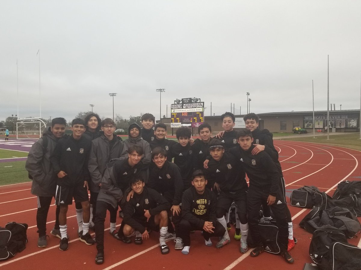 CPtigersoccer's tweet photo. Good first day for the tigers! 2 wins and a nap between! Soccer season always fun an interesting. Back at it tomorrow morning against host @WillisSoccer . #riseup #liveuncomfortable @CyParkAthletics https://t.co/0Nq6RRBrbu